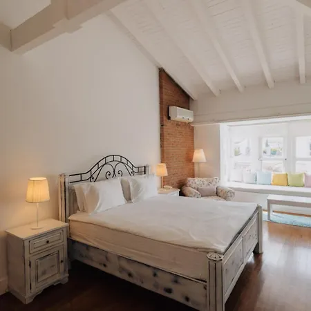 Cadde75 Alacati Çeşme