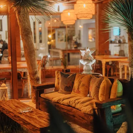 Cadde75 Alacati Bed & Breakfast