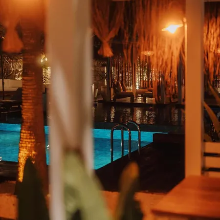 Nocleg ze śniadaniem Cadde75 Alacati *